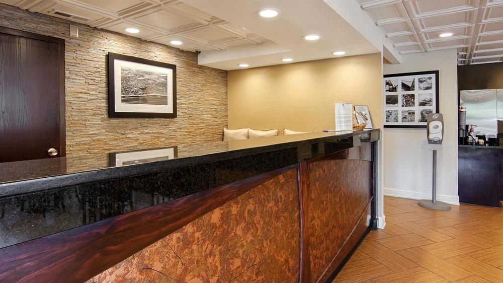 Western Plaza Hotel