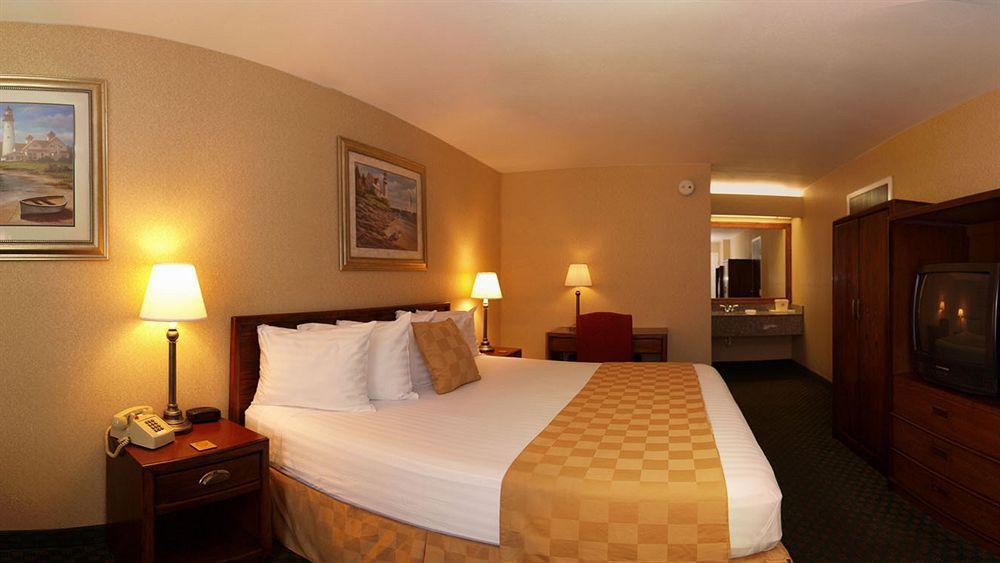 Hotel Western Plaza 3*