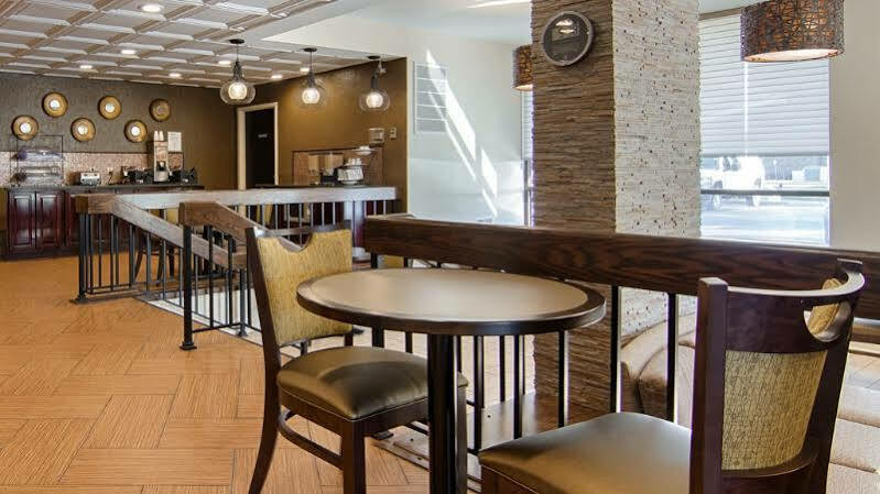 Western Plaza 3*