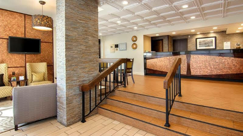 Western Plaza 3* Salisbury