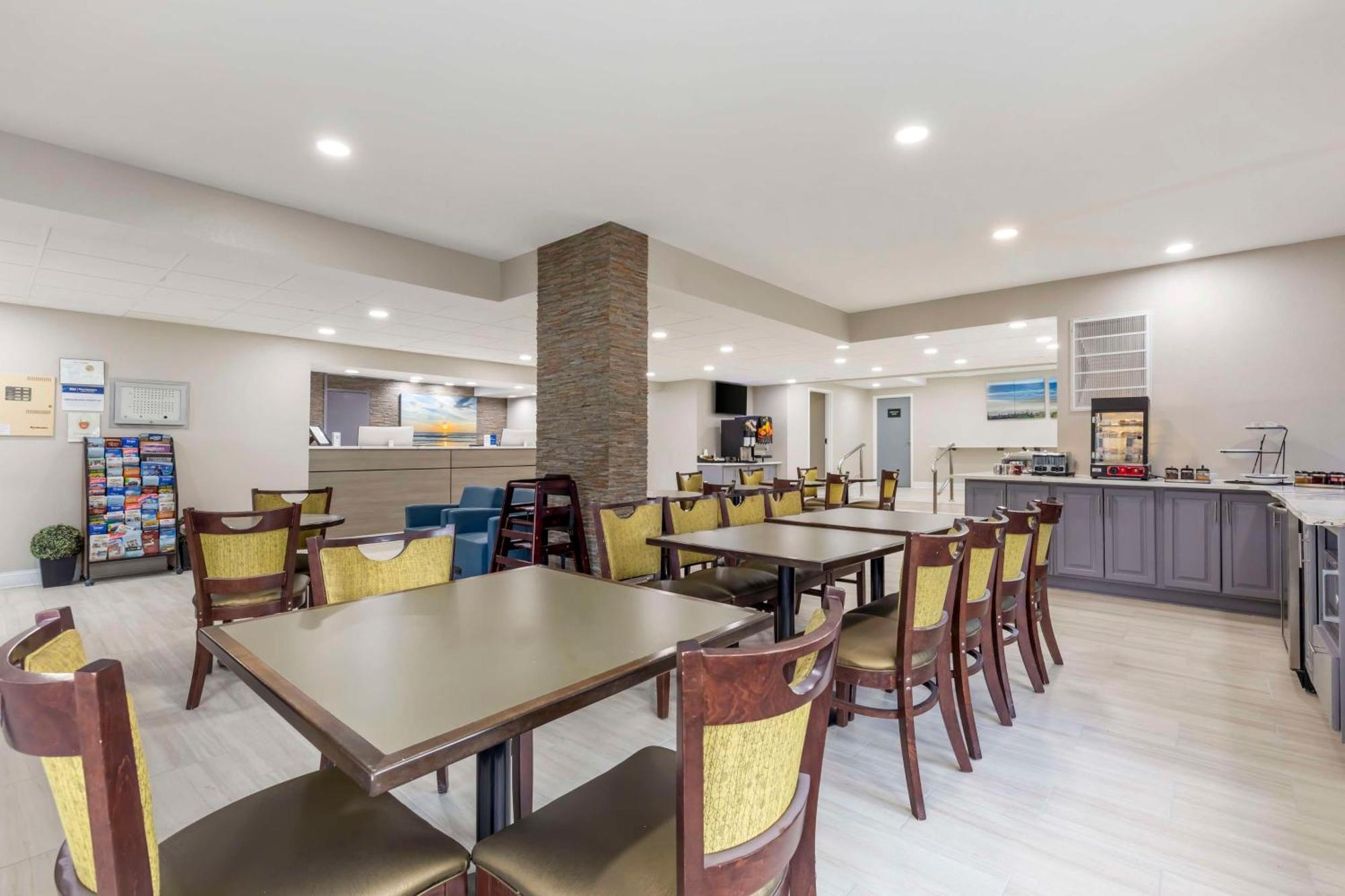 Hotel Western Plaza 3*