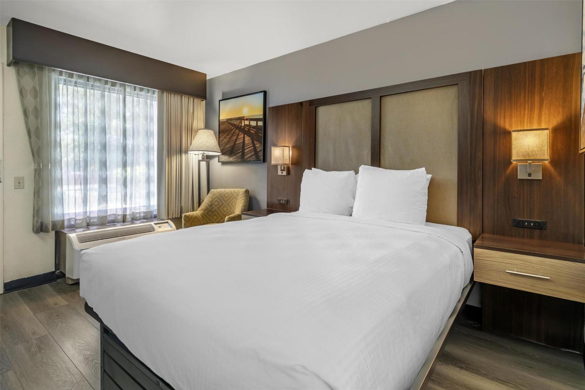 Hotel Western Plaza